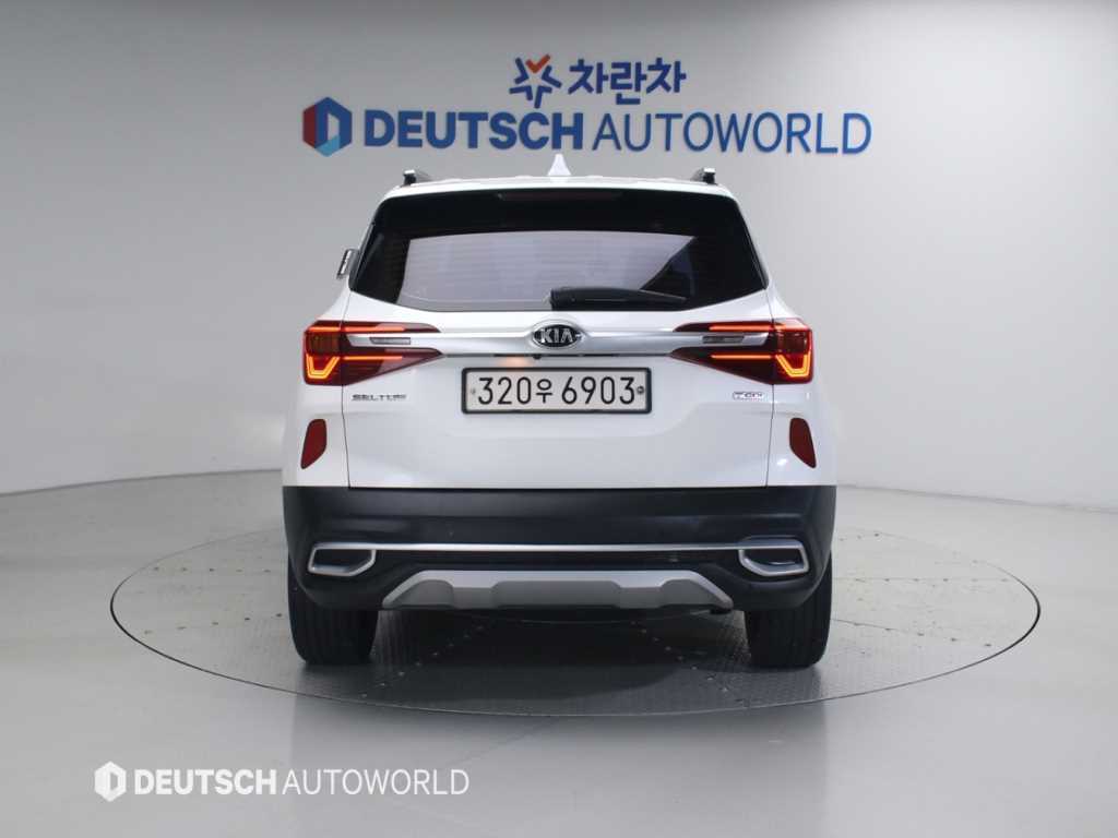 KIA Seltos - Vista 4