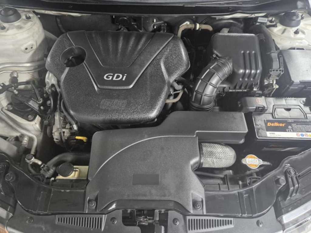 KIA Forte - Vista 5