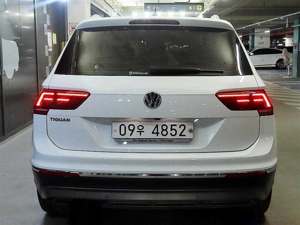 Volkswagen Tiguan - Vista 5