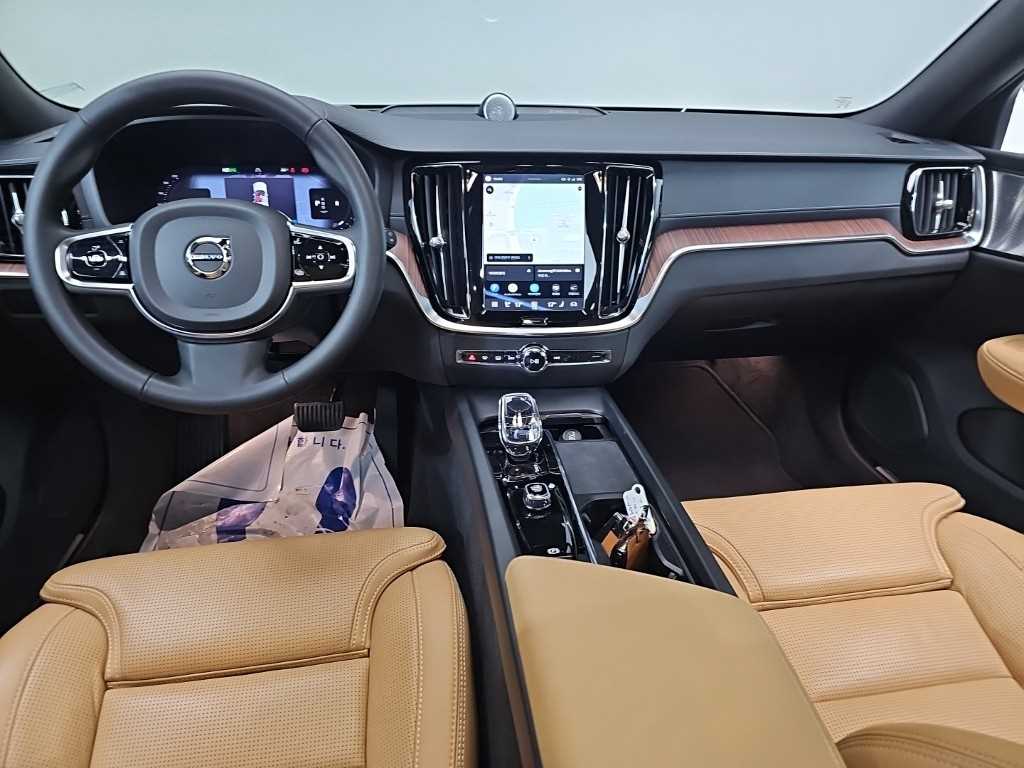 Volvo V60 2.0 B5 AWD 8