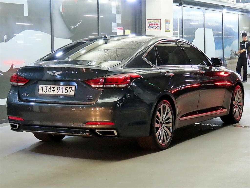 Genesis G80 - Vista 4