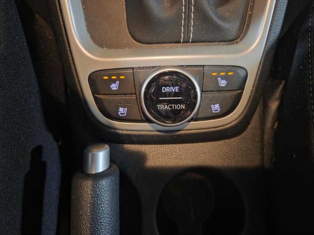 HYUNDAI Venue - Vista 5