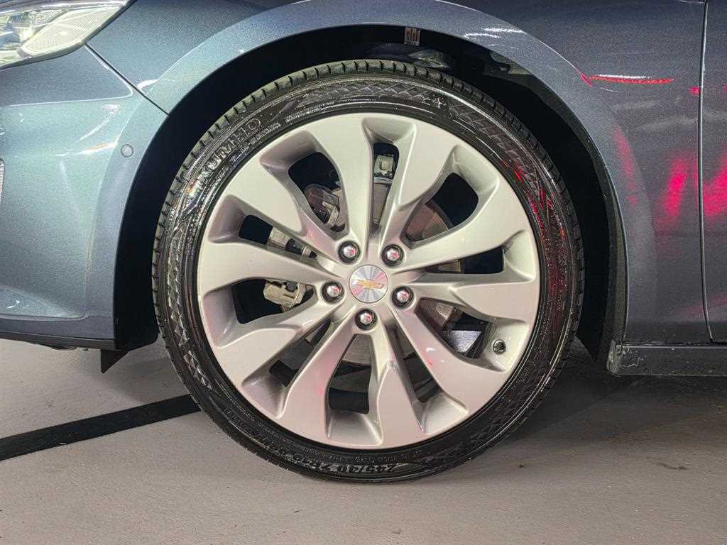 Chevrolet Malibu - Vista 5