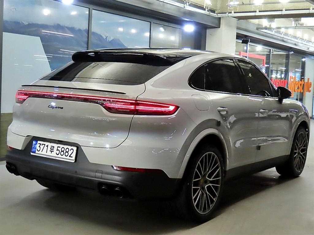 Porsche Cayenne - Vista 4