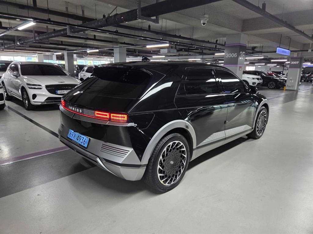 HYUNDAI Ioniq 5 - Vista 4