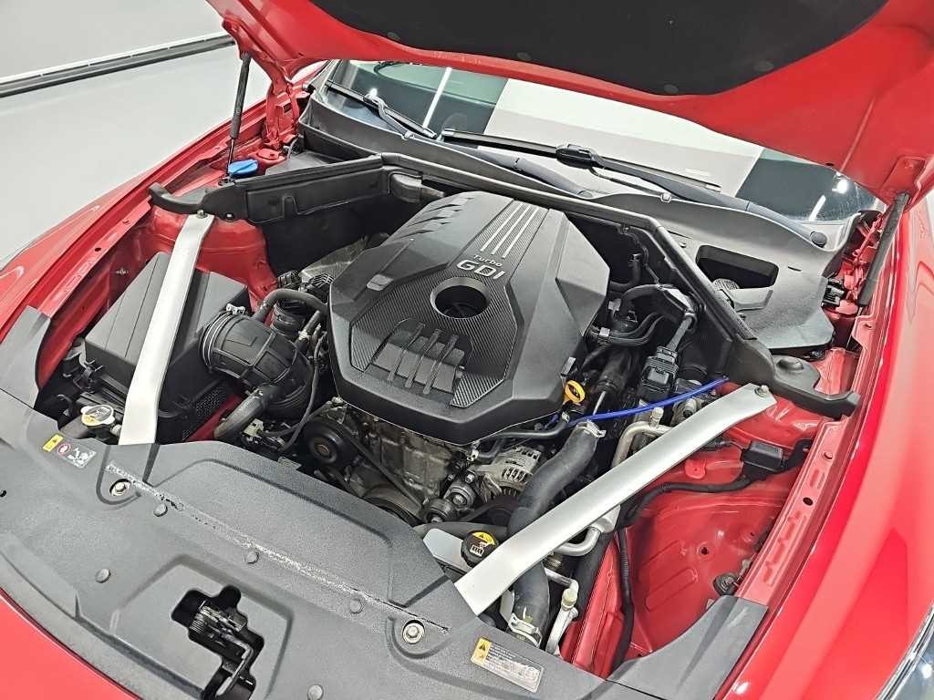 KIA Stinger - Vista 5