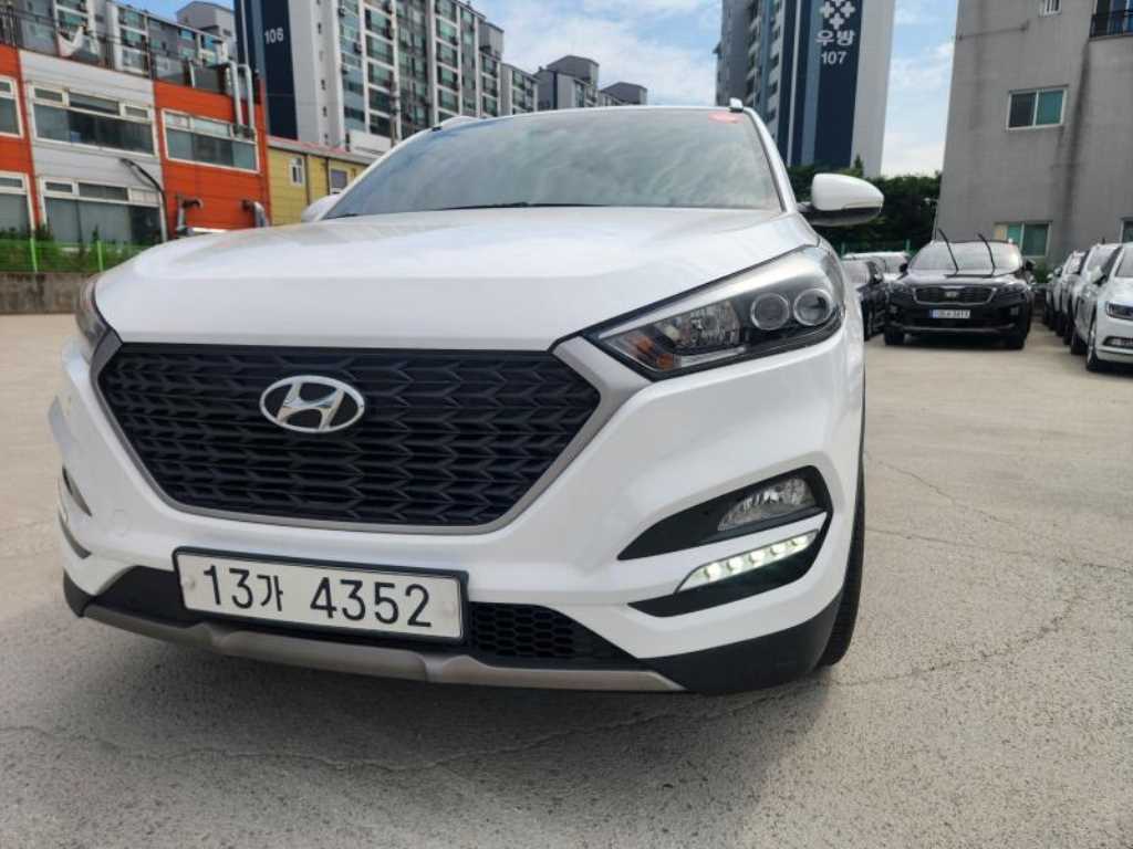 현대 투싼 디젤 1.7 2WD 프리미엄 사진 2/20