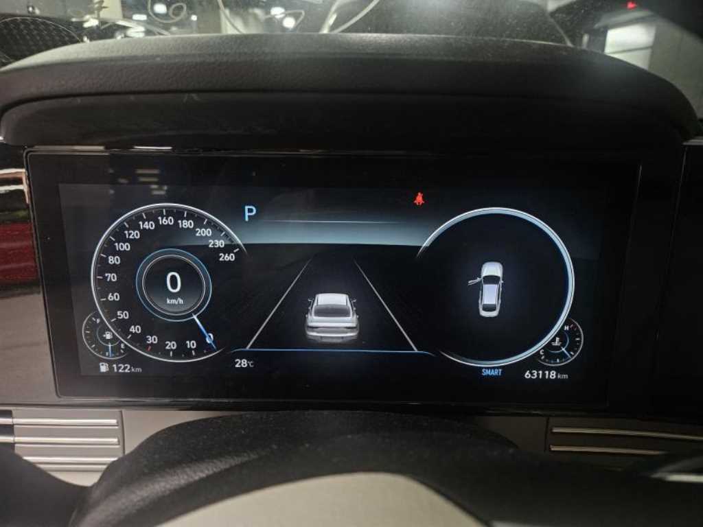HYUNDAI Grandeur - Vista 4