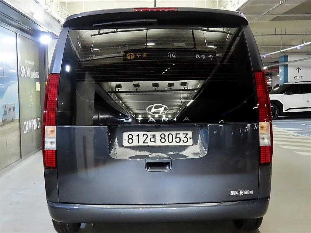 HYUNDAI Staria - Vista 5