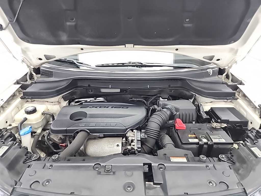 Ssangyong Tivoli - Vista 5