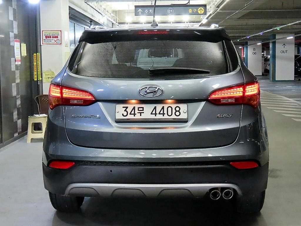 HYUNDAI Santa Fe - Vista 5