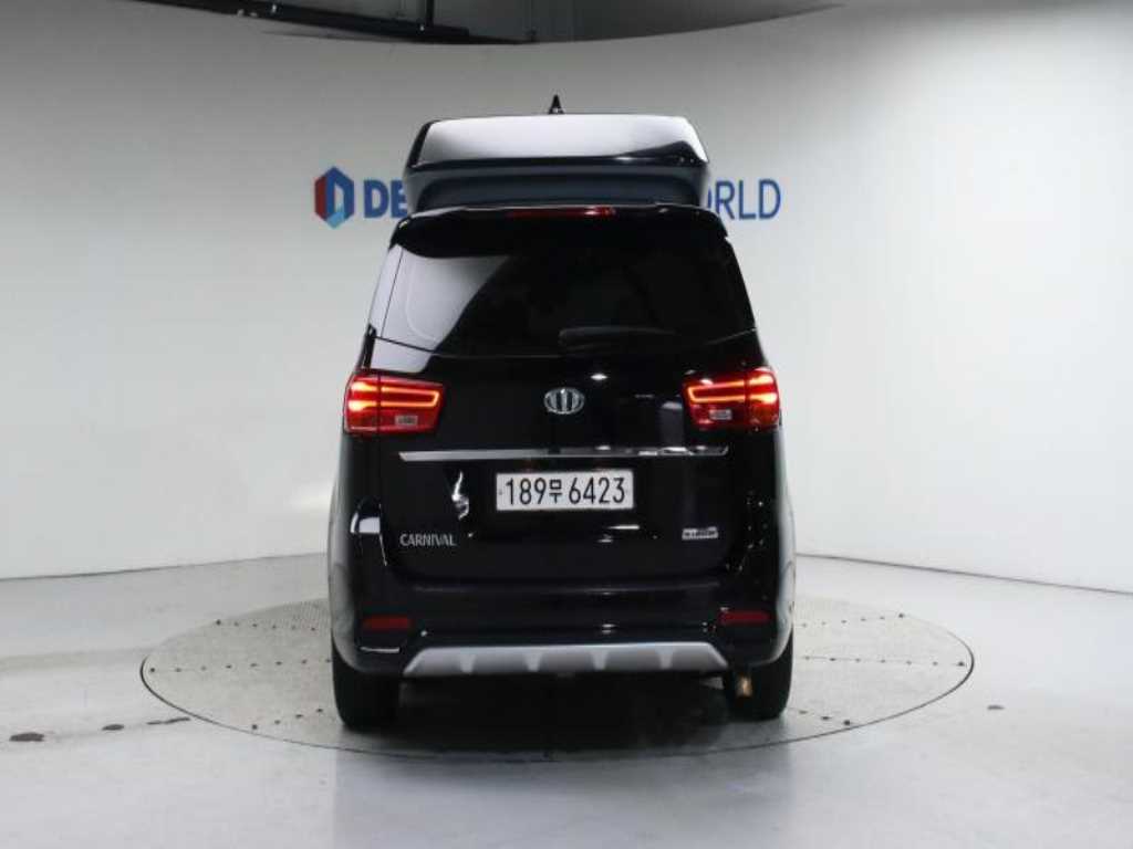 KIA Carnival - Vista 4