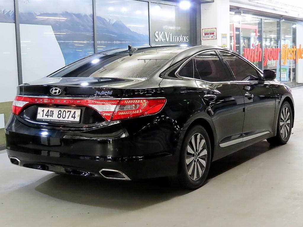 HYUNDAI Grandeur - Vista 4