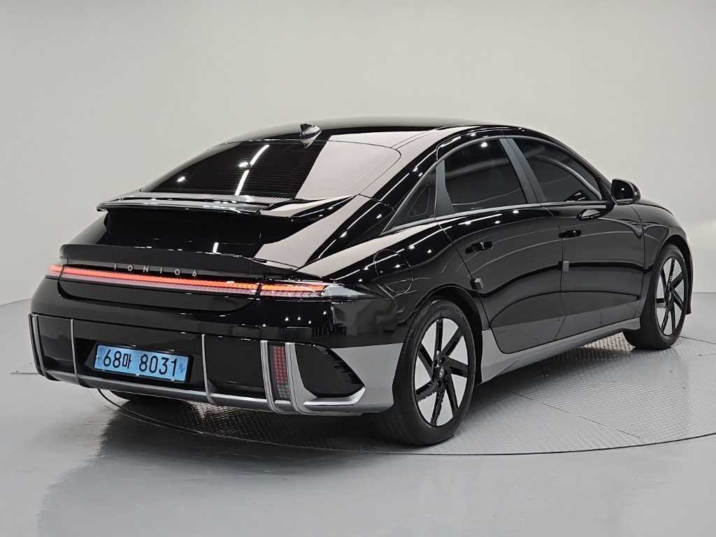 HYUNDAI Ioniq 6 - Vista 4
