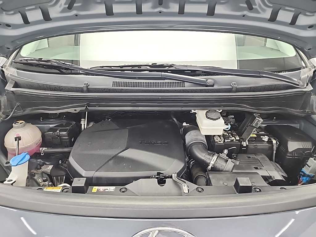HYUNDAI Staria - Vista 5