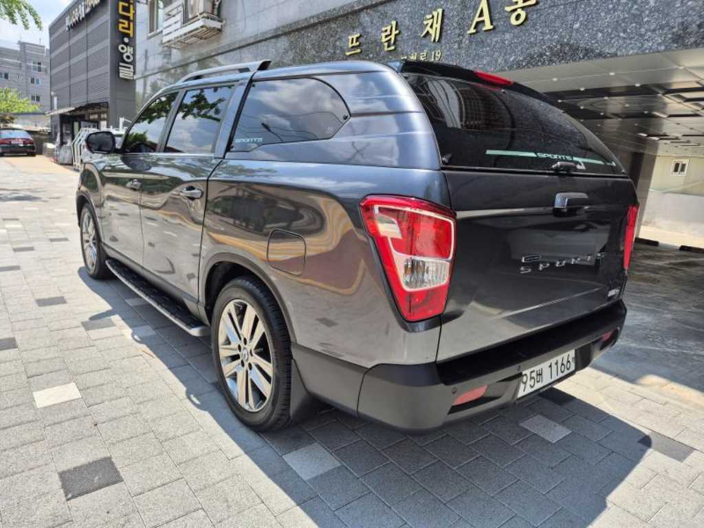Ssangyong Rexton - Vista 5