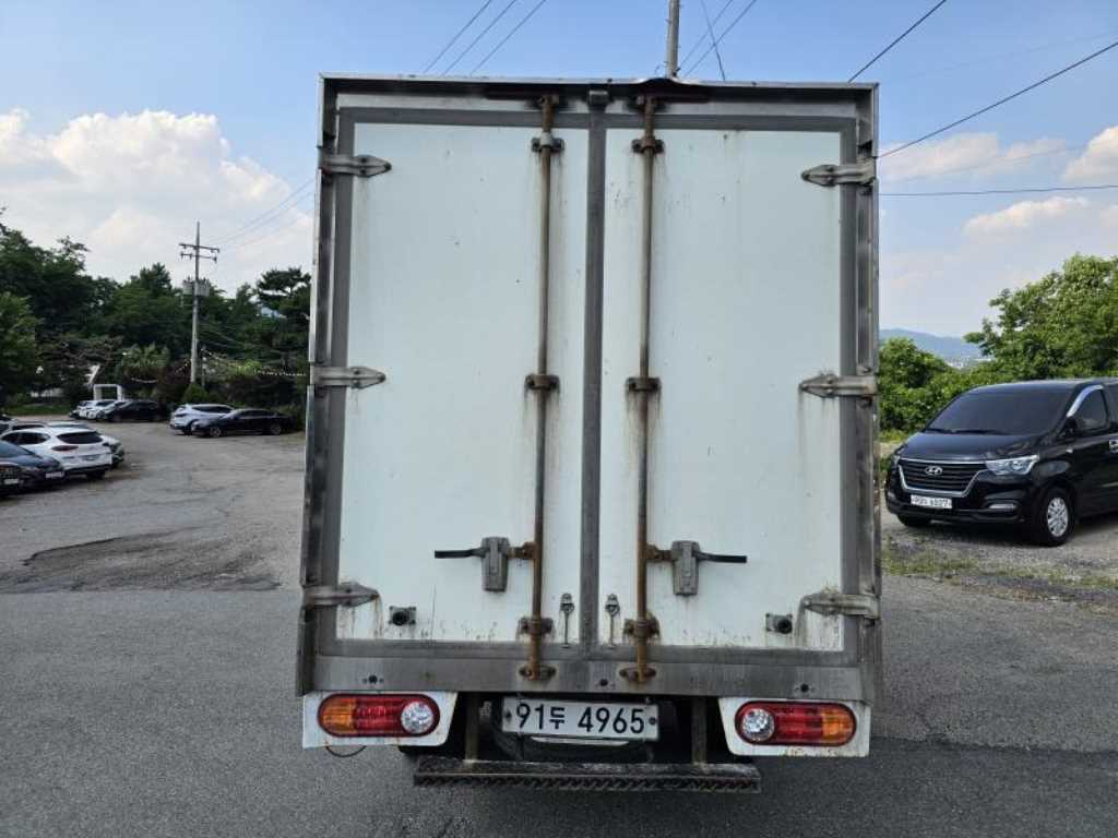 Small Truck Cargo (small) - Vista 4
