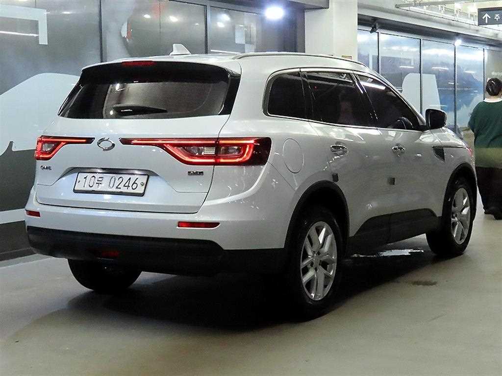 SAMSUNG QM6 - Vista 4