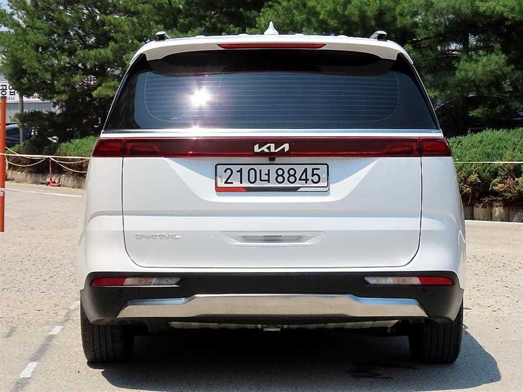 KIA Carnival - Vista 4