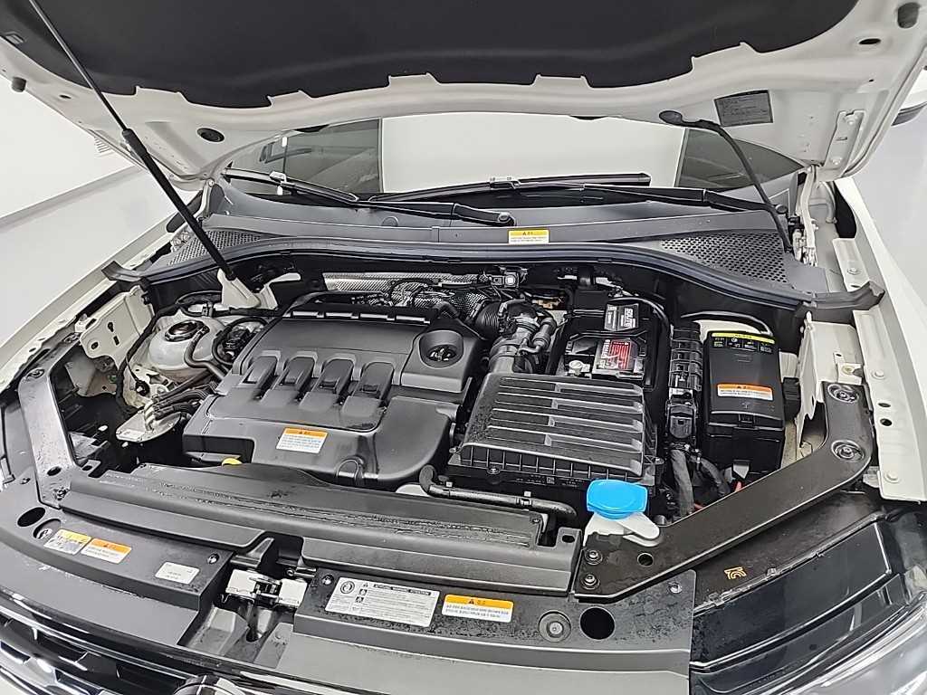 Volkswagen Tiguan - Vista 5