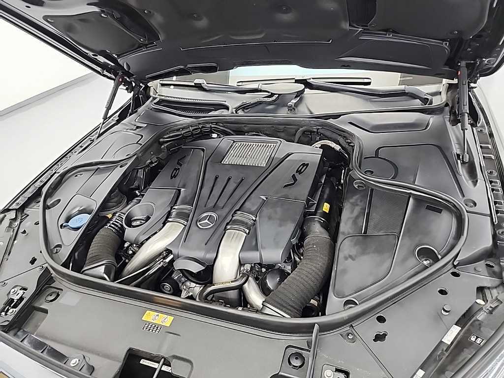 Mercedes Benz S Class - Vista 5