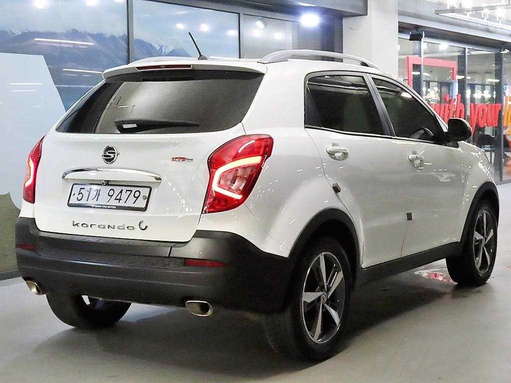 Ssangyong Korando - Vista 4