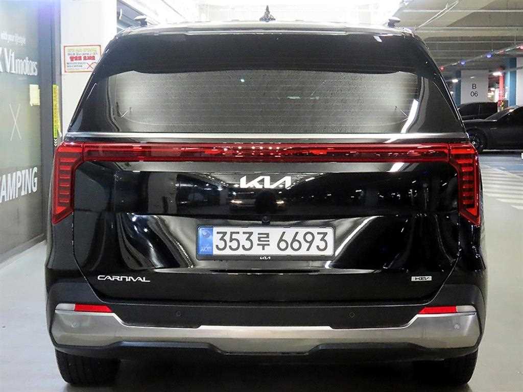 KIA Carnival - Vista 5