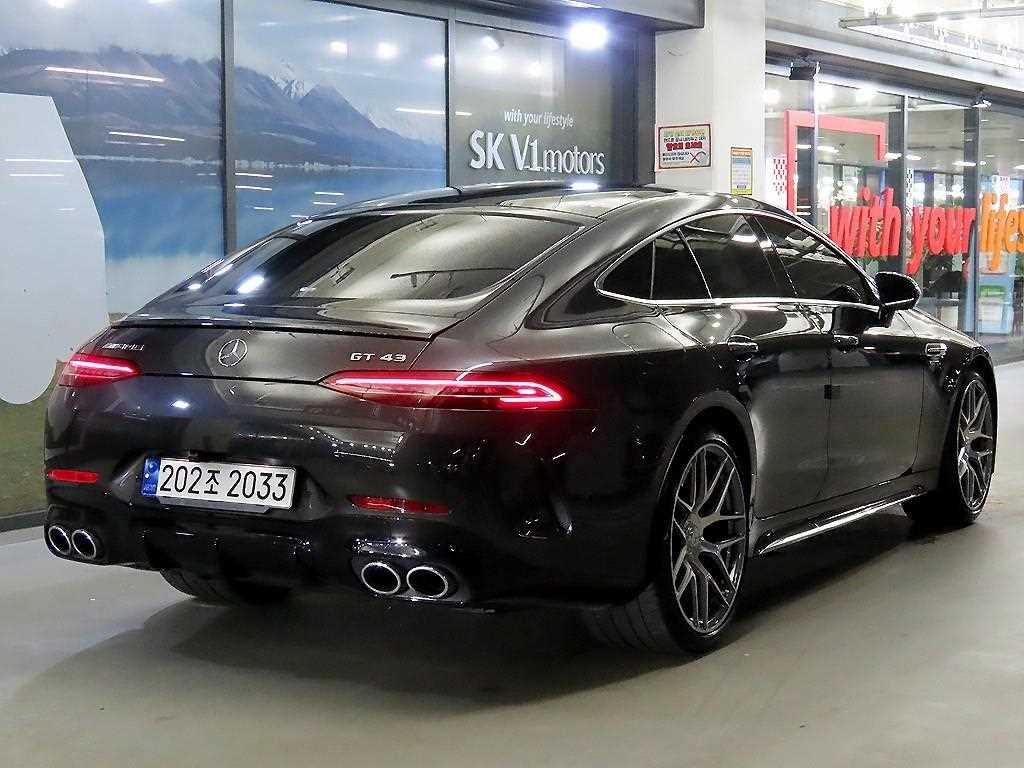 Mercedes Benz AMG GT - Vista 4