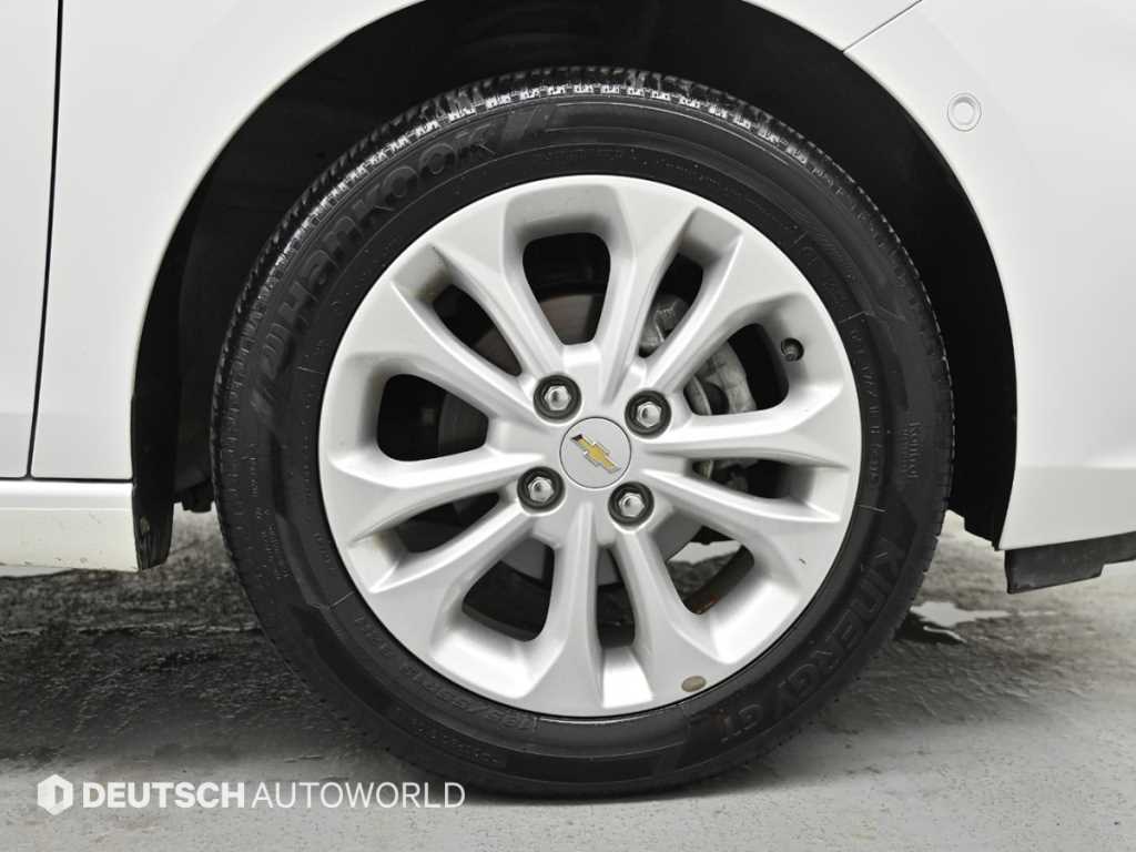 Chevrolet Spark - Vista 5