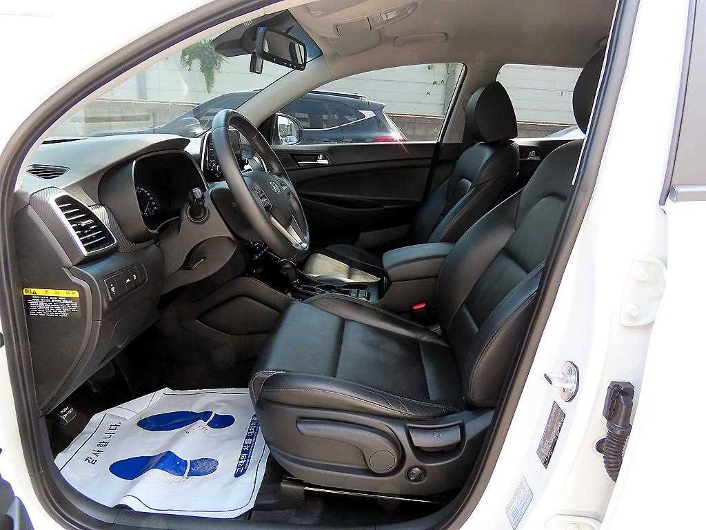 HYUNDAI Tucson - Vista 5