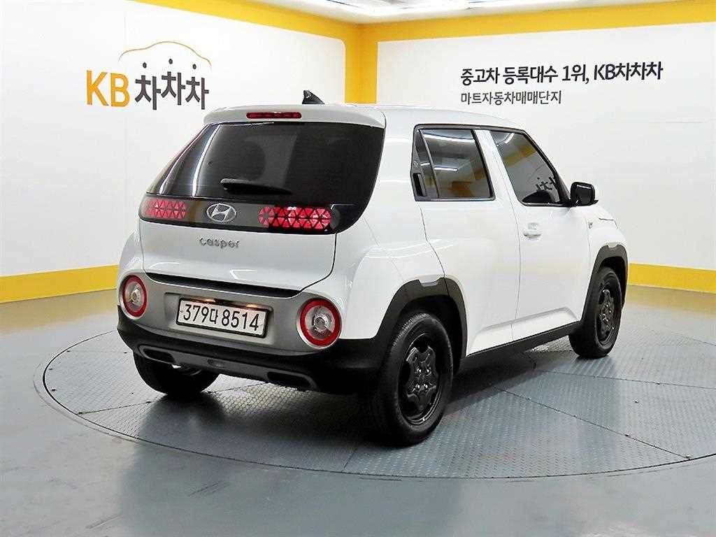 HYUNDAI Casper - Vista 4