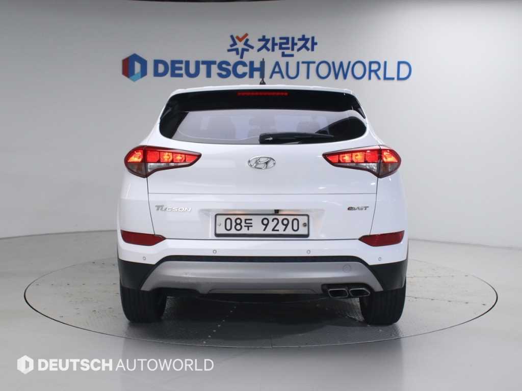 HYUNDAI Tucson - Vista 4