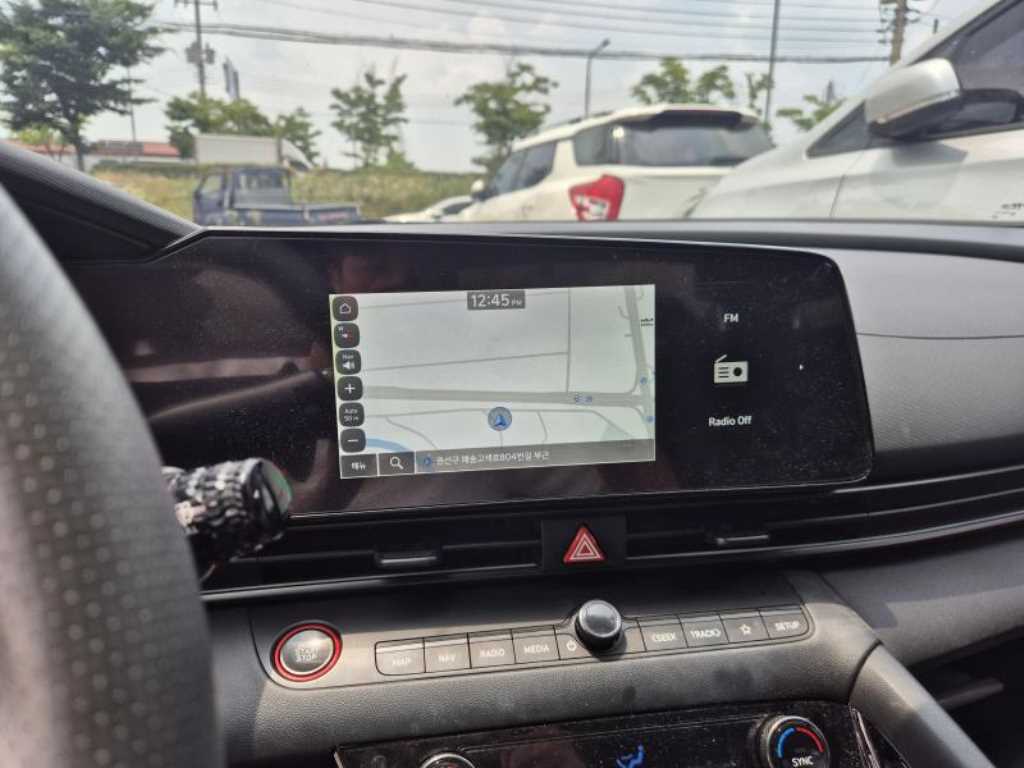 HYUNDAI Avante - Vista 4