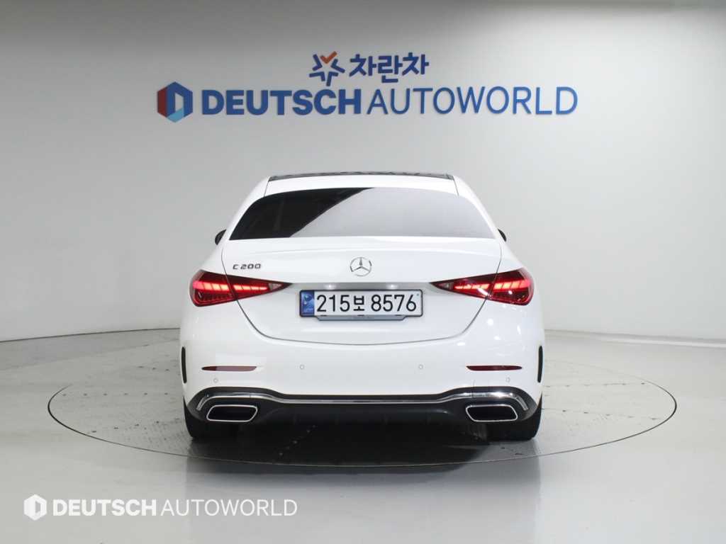 Mercedes Benz C Class - Vista 4