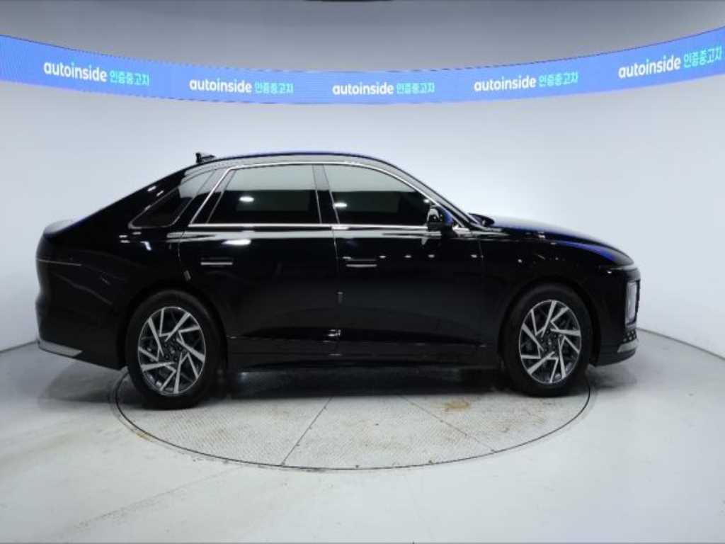 HYUNDAI Grandeur - Vista 5