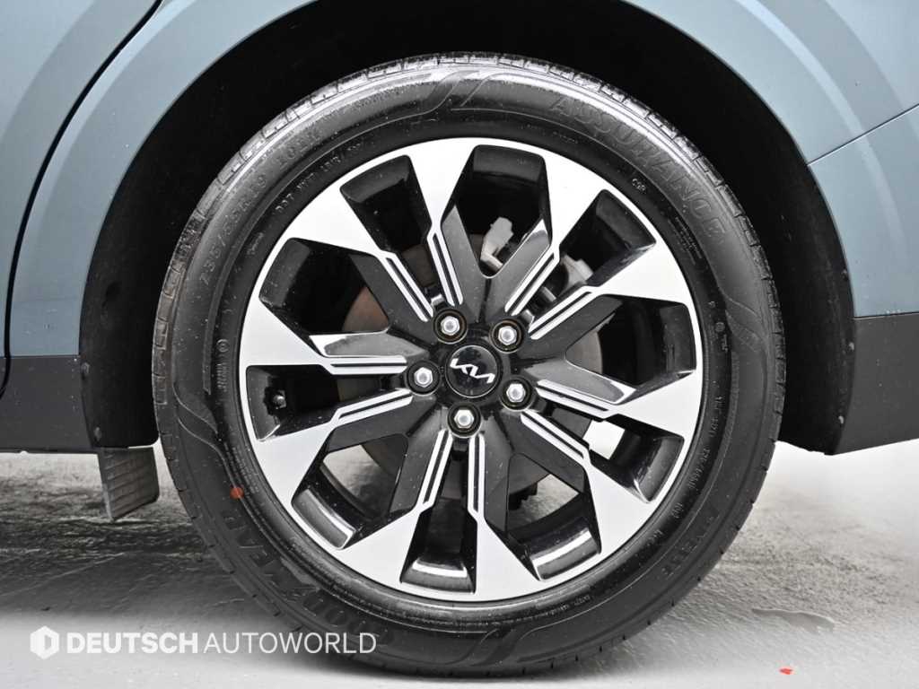 KIA Carnival - Vista 5
