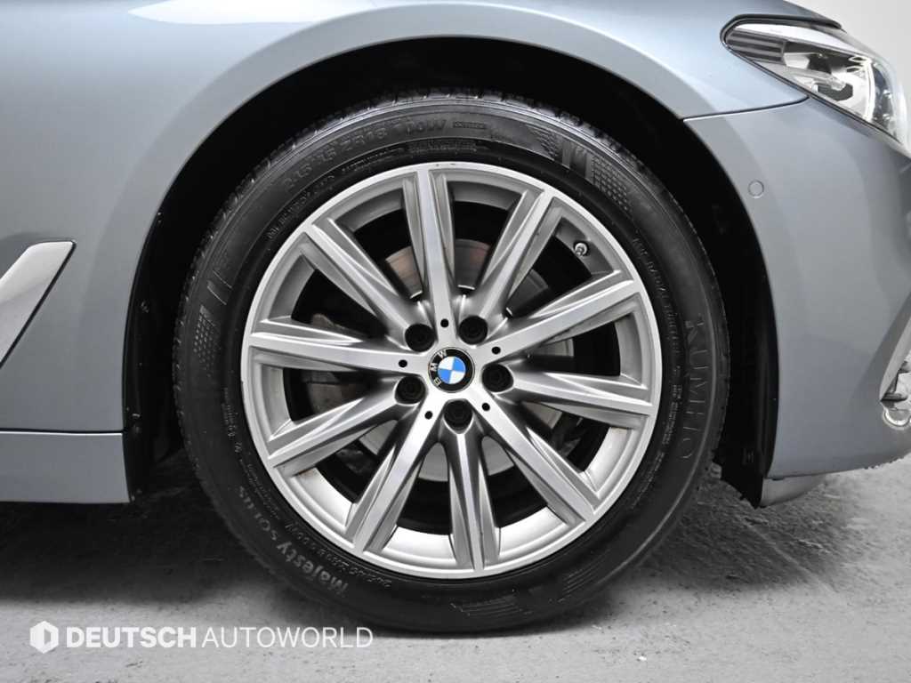 BMW 5 Series - Vista 5