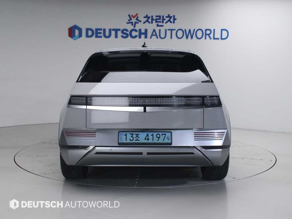 HYUNDAI Ioniq 5 - Vista 4