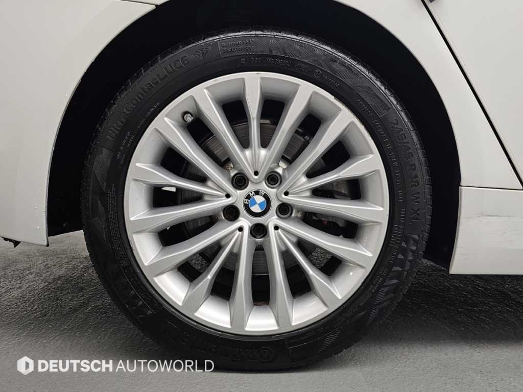BMW 5 Series - Vista 5