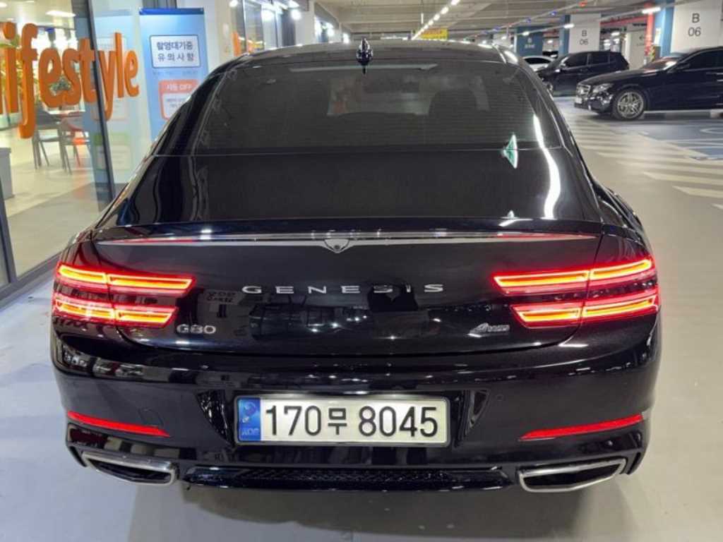 Genesis G80 - Vista 5