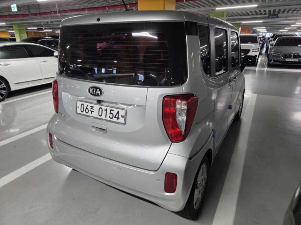 KIA Ray - Vista 4