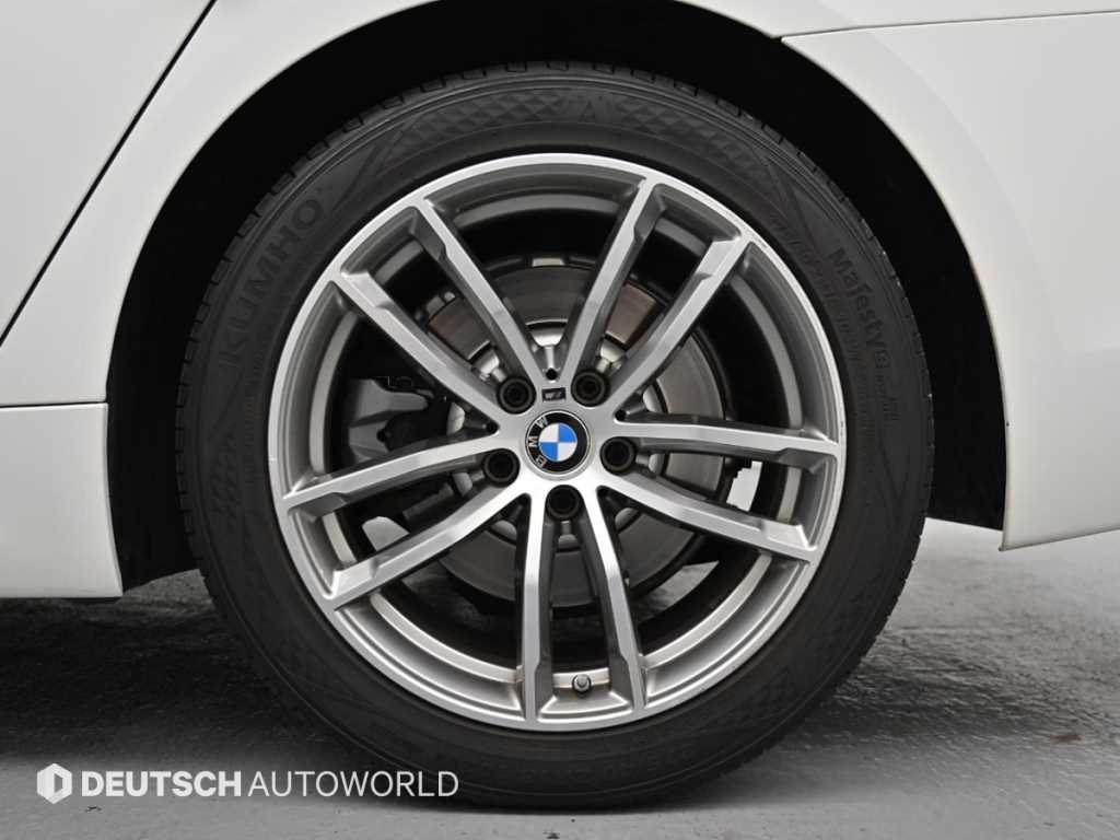 BMW 5 Series - Vista 5