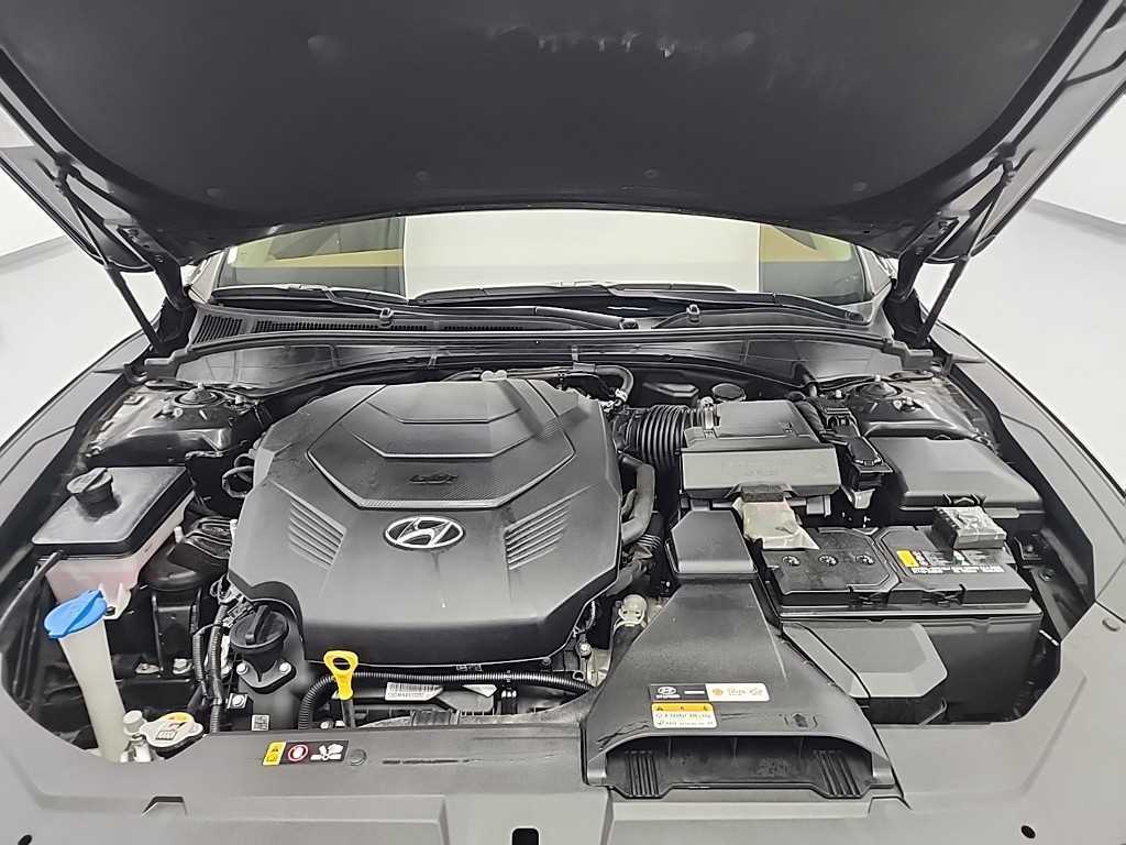 HYUNDAI Grandeur - Vista 5