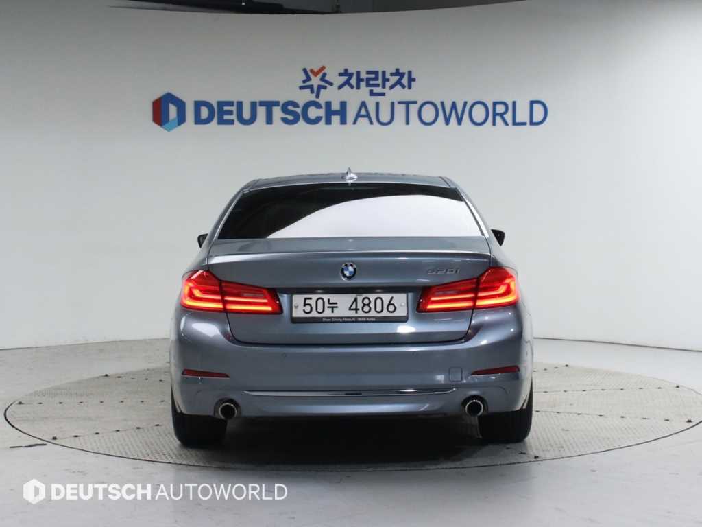 BMW 5 Series - Vista 4