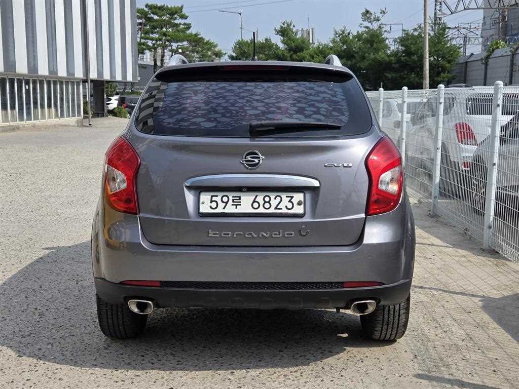 Ssangyong Korando - Vista 4