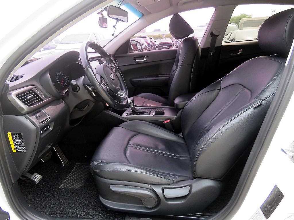 KIA K5 - Vista 5