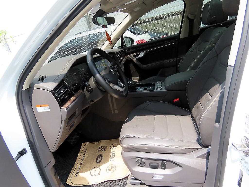 Volkswagen Touareg - Vista 5