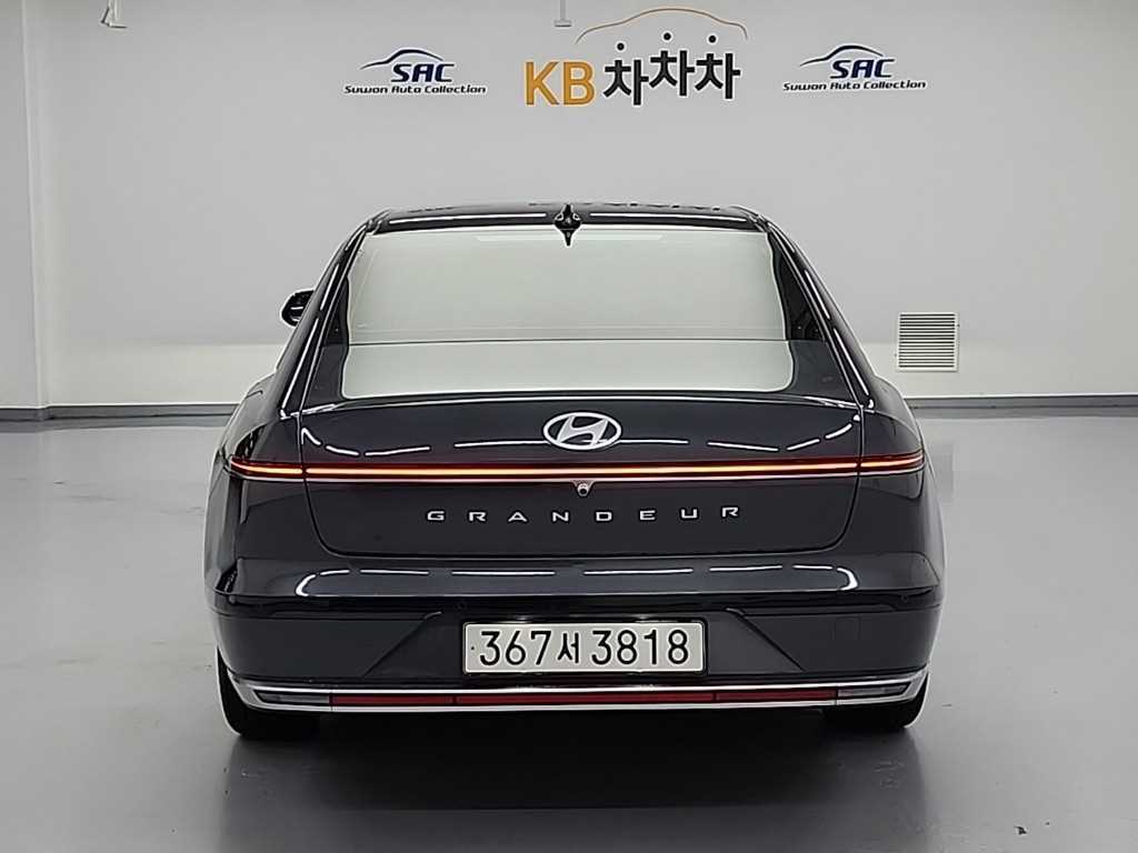 HYUNDAI Grandeur - Vista 4