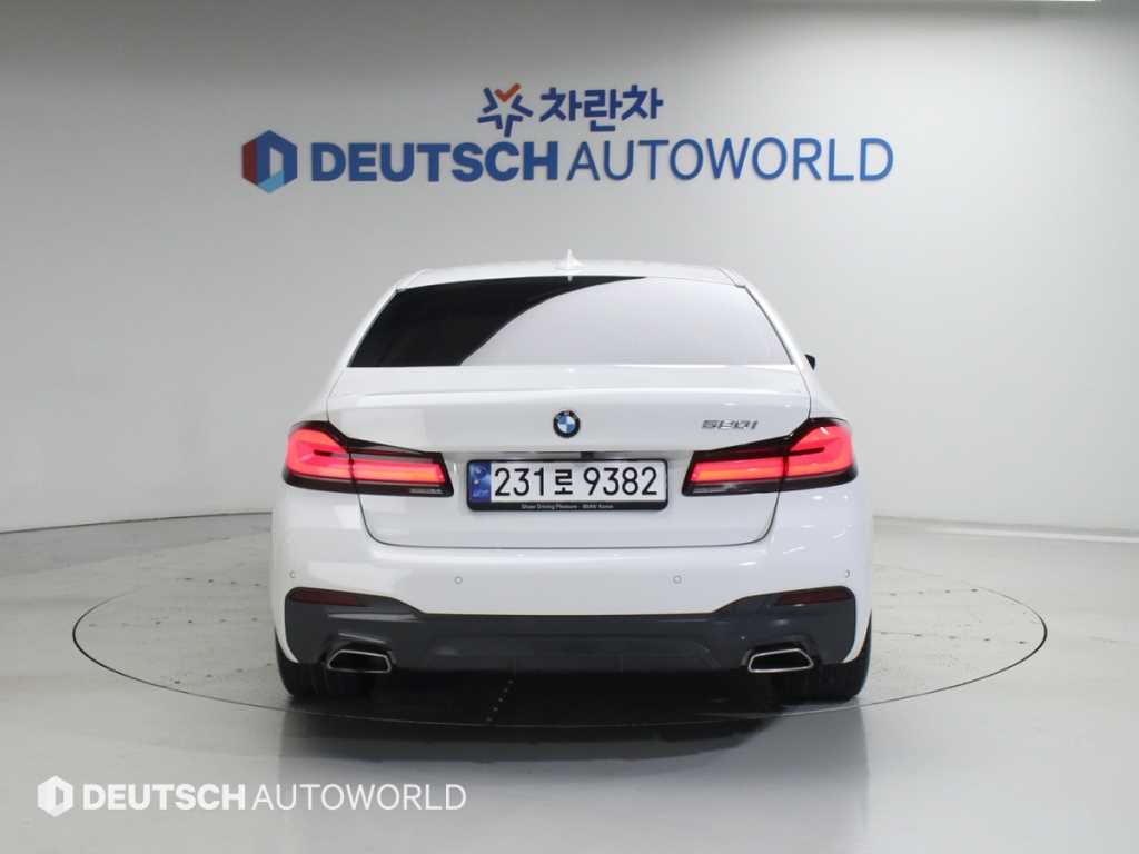 BMW 5 Series - Vista 4