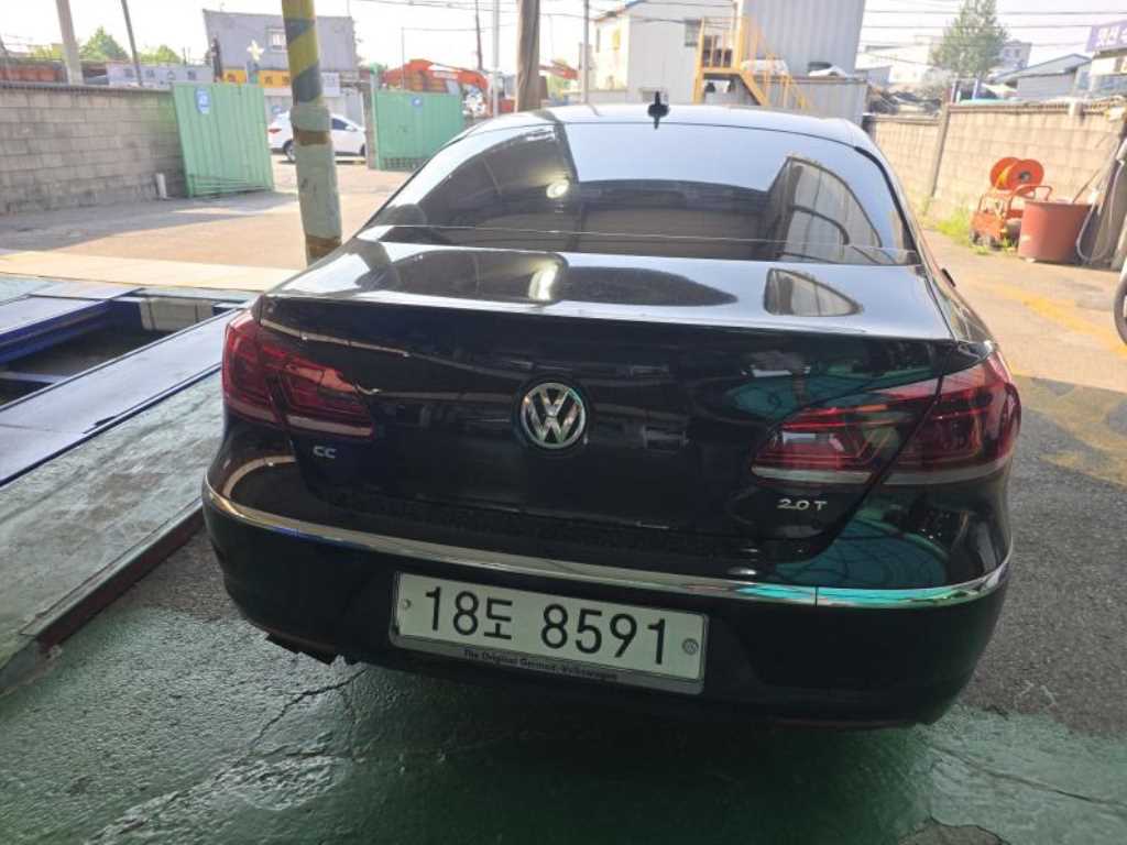 Volkswagen CC - Vista 4